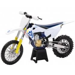 Мотоциклет  NEW-RAY HUSQVARNA FC450 1:12 (Макет)