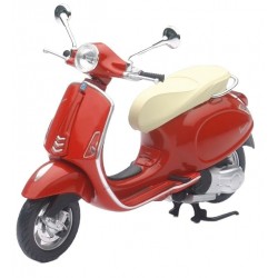 Мотопед Vespa Primavera 1:12 (Макет) RED
